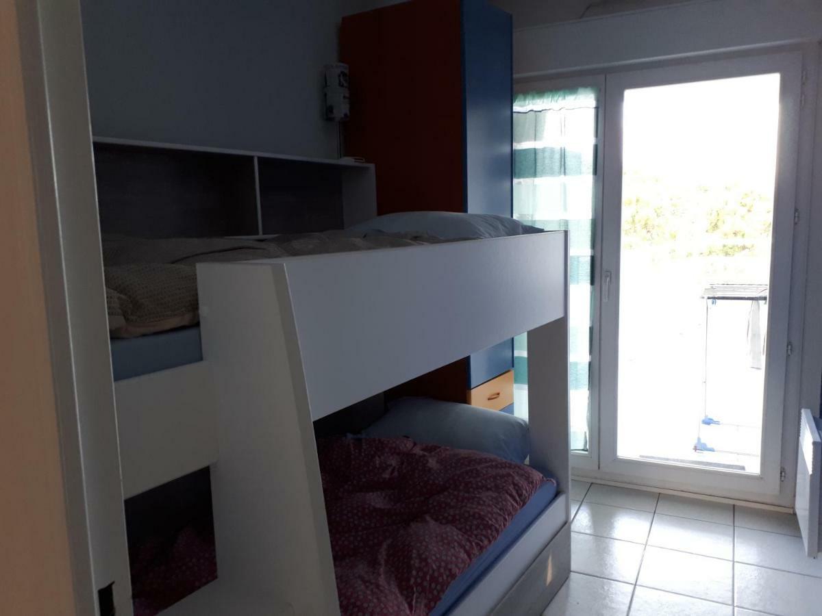 F2 Immeuble Les Pieds Dans L'Eau Apartment Villeneuve-Loubet Exterior foto